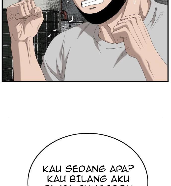 A Bad Person Chapter 140 halaman 95